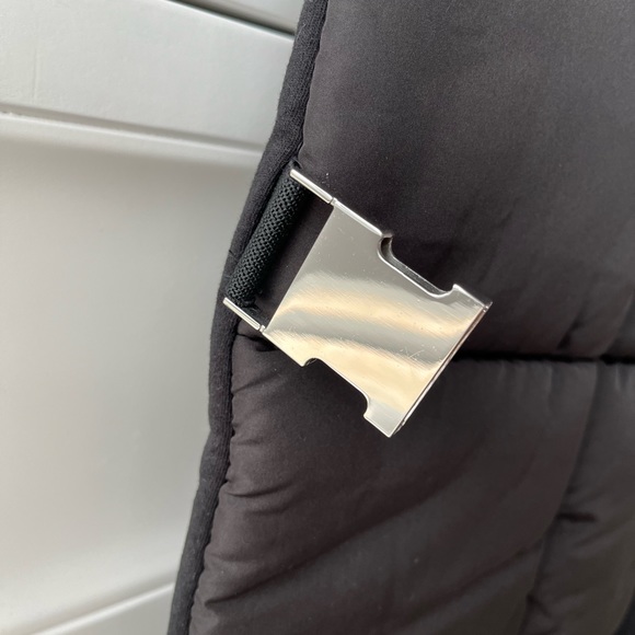 Zara double sided scarf with chrome buckle - Picture 4 of 7